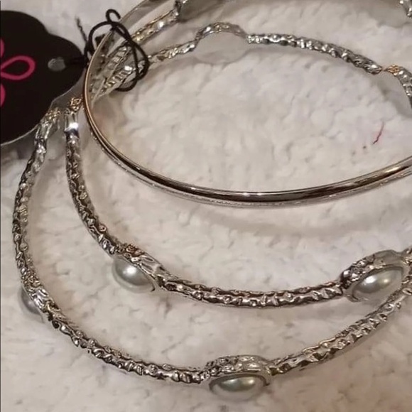 🆕 Bangle Belle Bangle Set - Picture 1 of 2